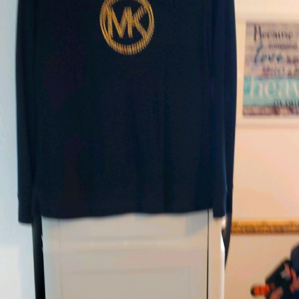 Long sleeve sweater